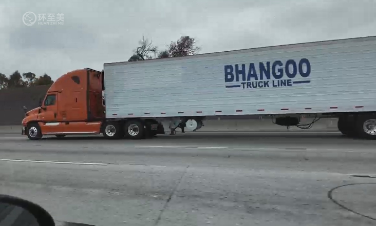 找不到美國卡車？環(huán)至美平臺聚合上千卡司，緊急用車不排隊！